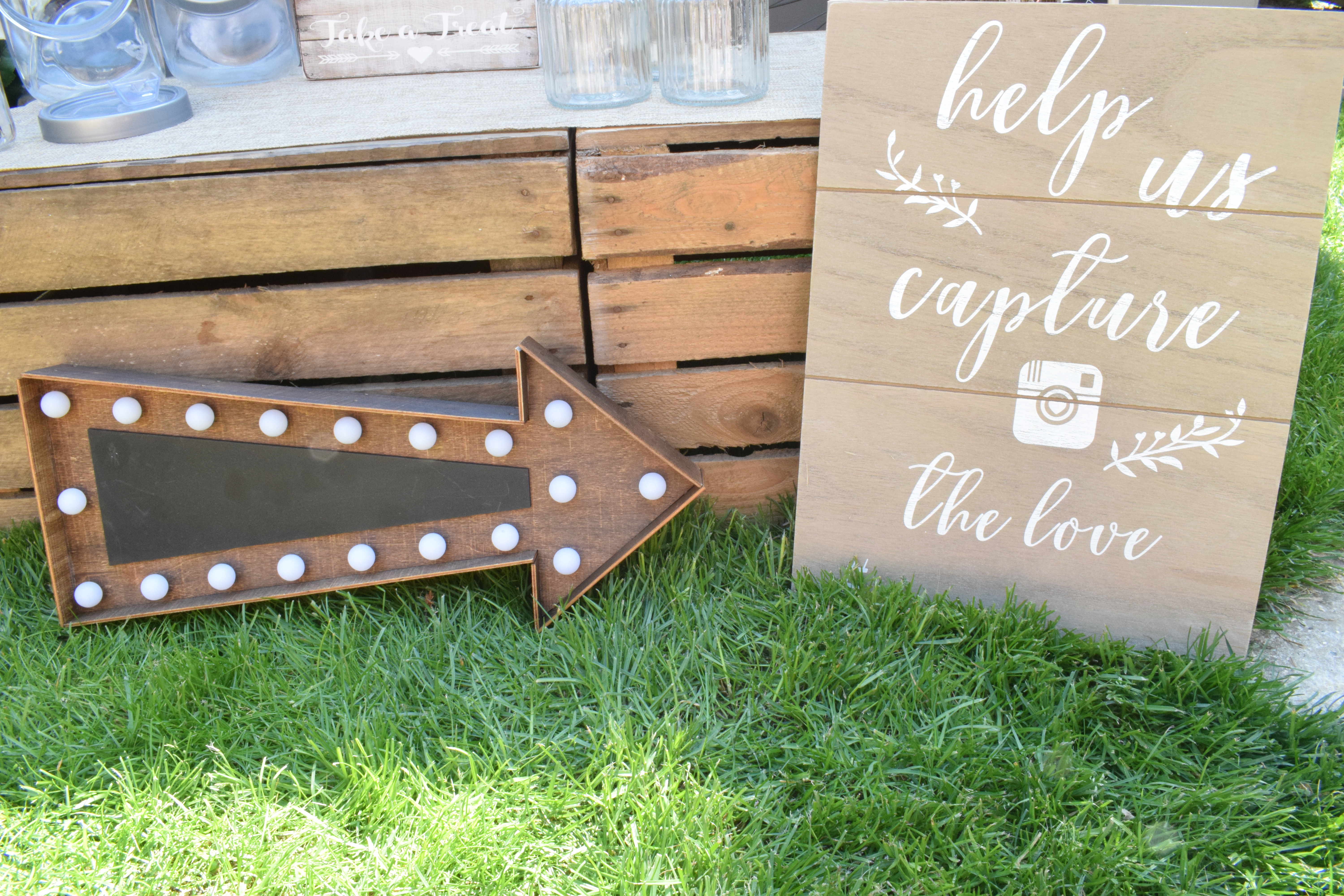 help us capture the love