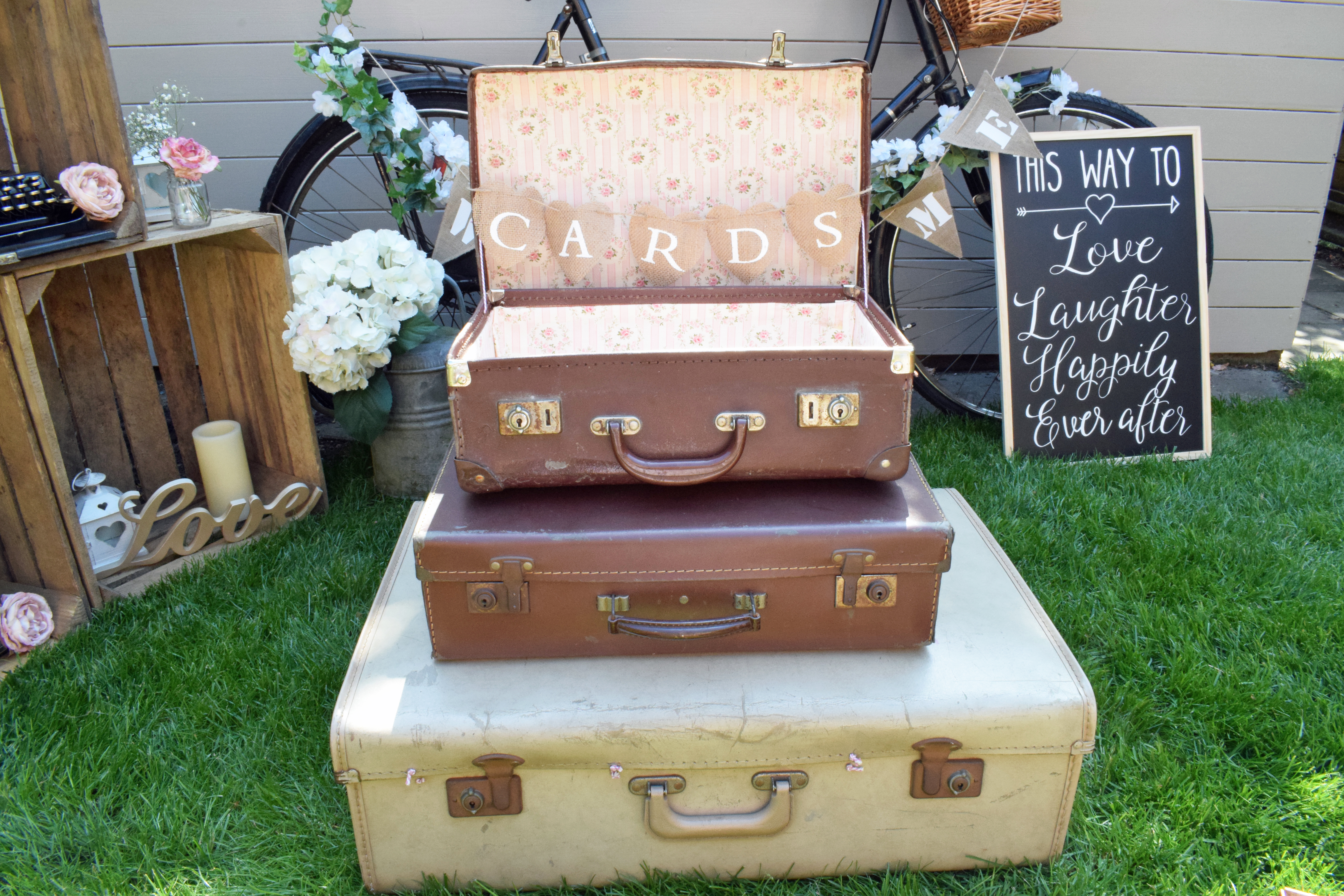 small suitcase cards
